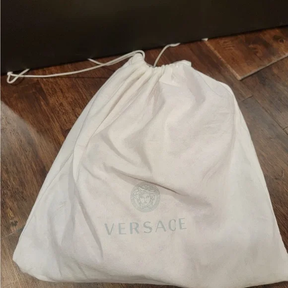 Versace crossbody - Picture 3 of 5